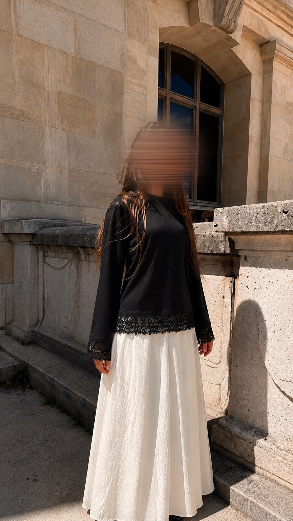 Top NOUR noir