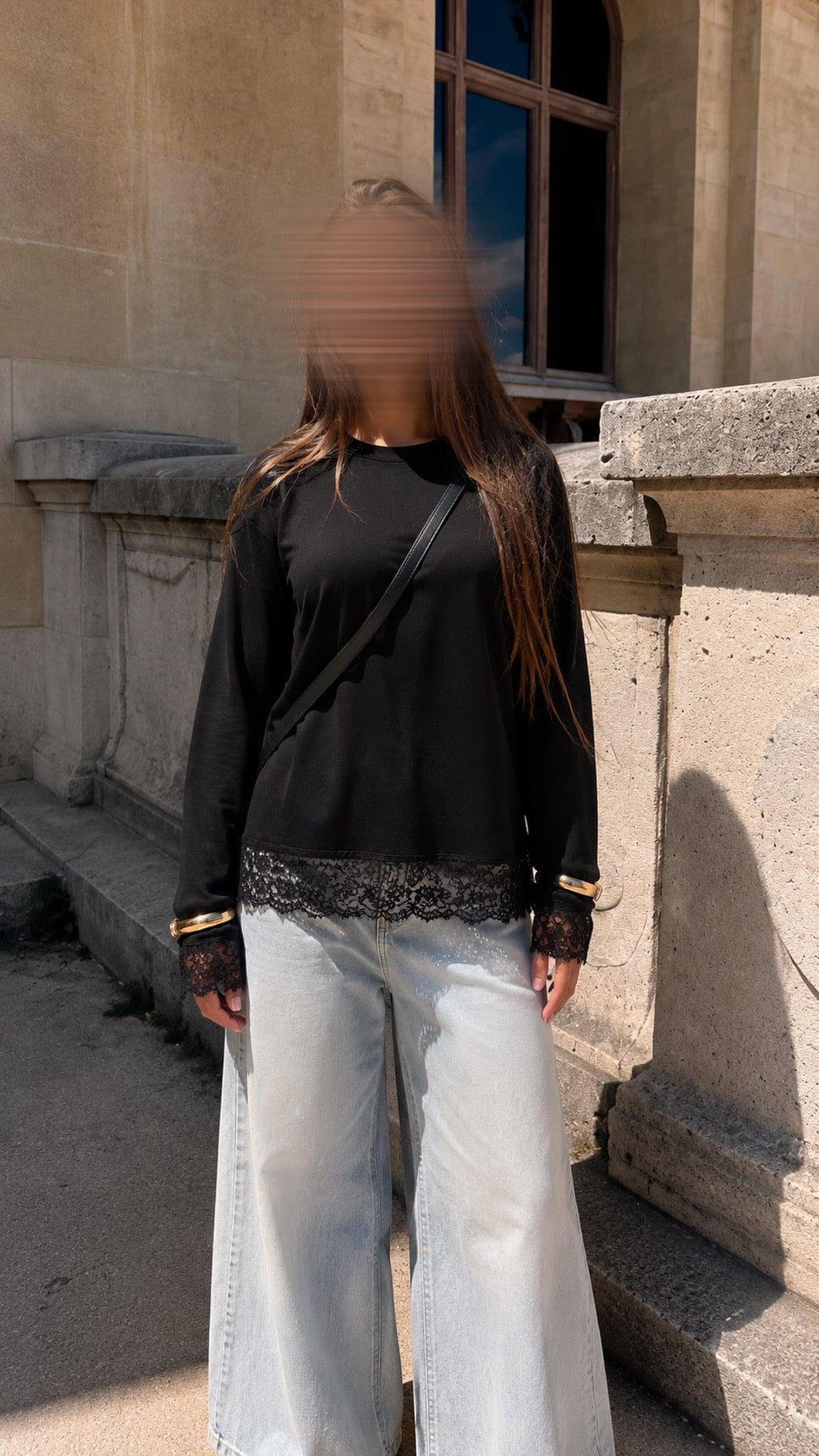 Top NOUR noir